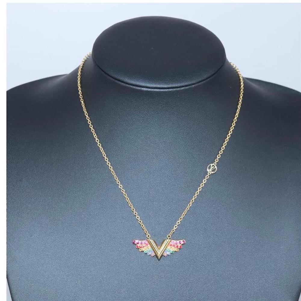 NEW LOUIS VUITTON Limited Edition Collier
Essential V California Dream Necklace - Picture 8 of 15